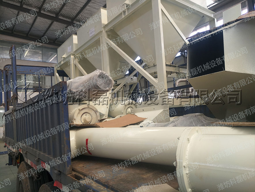 科磊攪拌、輸送整套設(shè)備發(fā)貨實(shí)拍 螺旋輸送 絞龍 料倉 攪拌站 第1張